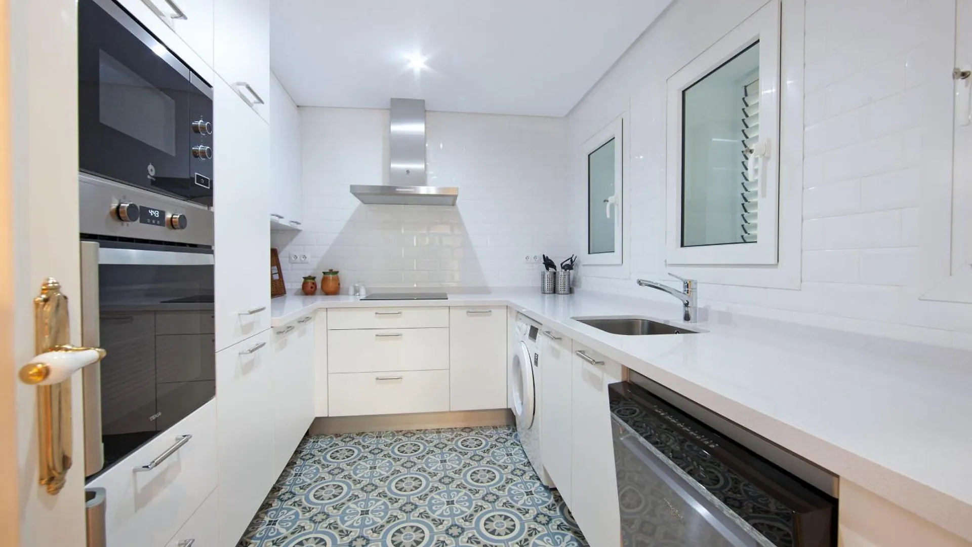 Apartment White Pearl Beach J4 Marbella